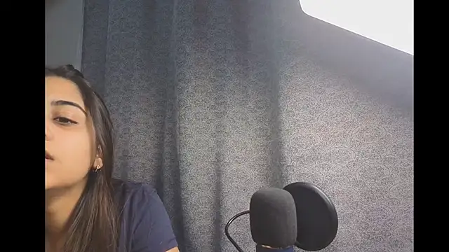 MiaOrtizCam online show from 02/09/26, 01:31