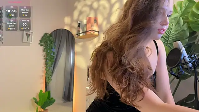 Julie Rhodes online show from 01/07/25, 01:03