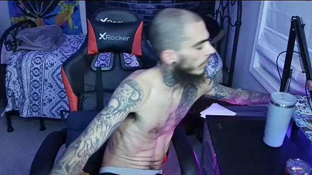 XMeF10 online show from 01/18/25, 03:42