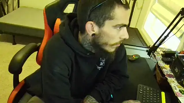 XMeF10 online show from 02/15/25, 09:37