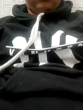 Snapshot of Dirty_couple_11 chatting on 12/13/24, 08:30 Dirty couple 11 online show from 12/13/24, 08:30