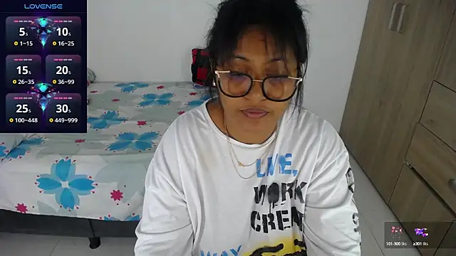 miajoseph  online show from 09/29/25, 03:55