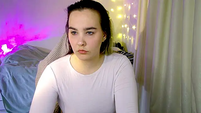 Snapshot of Rosie_Nana chatting on 02/10/25, 04:25 Rosie Nana online show from 02/10/25, 04:25