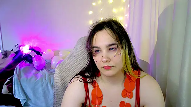 Snapshot of Rosie_Nana chatting on 02/14/25, 07:12 Rosie Nana online show from 02/14/25, 07:12