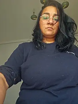 paulinaDiaz1 online show from 05/11/26, 01:06