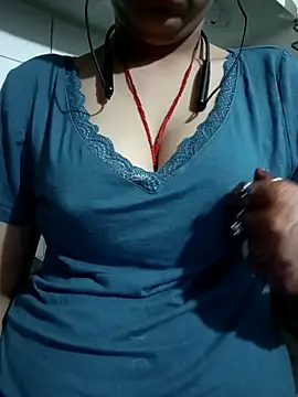 Avantika19 online show from 04/08/26, 04:40