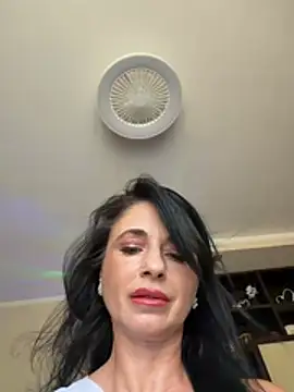 Snapshot of MichelleCara chatting on 07/15/26, 09:58 MichelleCara online show from 07/15/26, 09:58