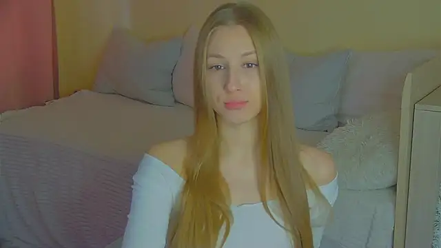 BritneyCruze online show from 10/14/25, 07:53