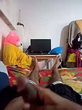 Snapshot of Cute_boleh chatting on 03/11/25, 02:10 Cute boleh online show from 03/11/25, 02:10