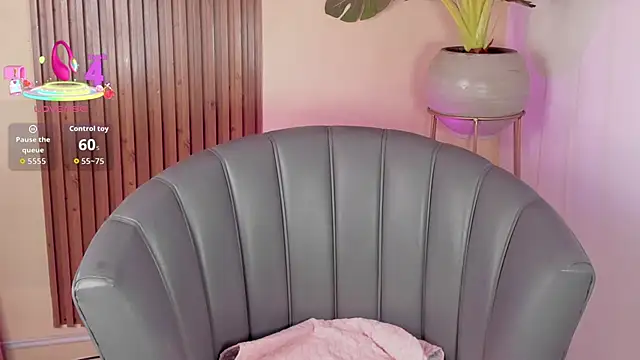 Snapshot of kenayfox chatting on 09/21/25, 06:37 kenayfox online show from 09/21/25, 06:37