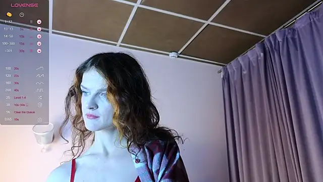 Snapshot of Soo_dreamy chatting on 01/03/25, 05:06 Soo dreamy online show from 01/03/25, 05:06