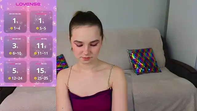 Snapshot of Ellie_Sunset chatting on 12/03/25, 08:56 Ellie Sunset online show from 12/03/25, 08:56