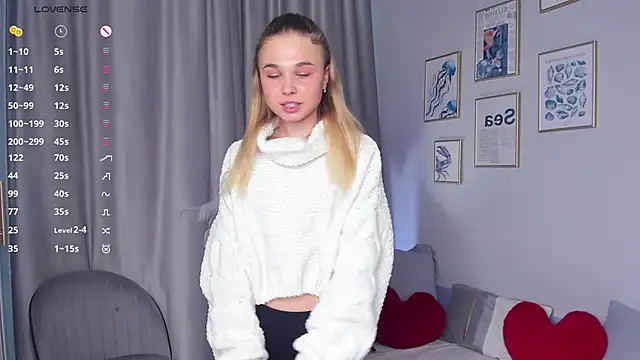 Snapshot of OdetteHarwick chatting on 11/25/25, 06:13 OdetteHarwick online show from 11/25/25, 06:13