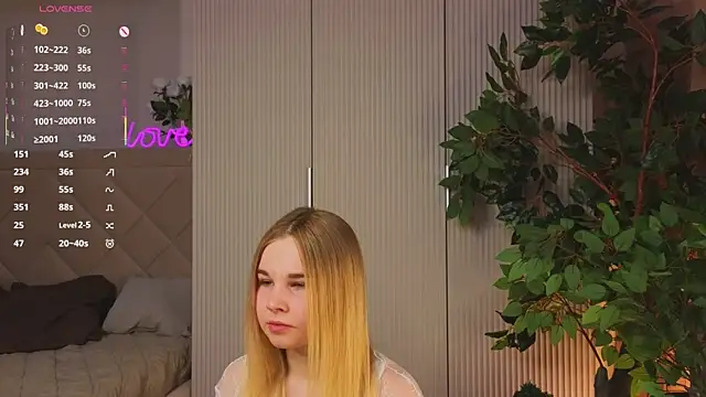 OdetteHarwick online show from 01/08/26, 07:10