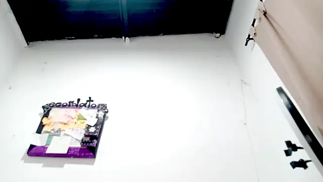 PetiteIvoryQueen19 online show from 11/19/25, 04:01