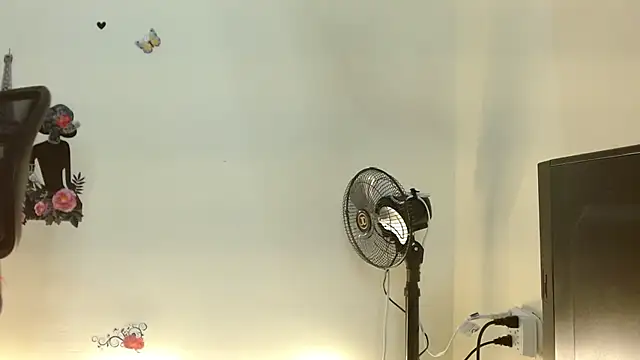 Snapshot of isabela_ferrer_ chatting on 12/26/24, 04:58 isabela ferrer online show from 12/26/24, 04:58