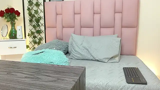 Snapshot of isabela_ferrer_ chatting on 02/04/25, 04:18 isabela ferrer online show from 02/04/25, 04:18