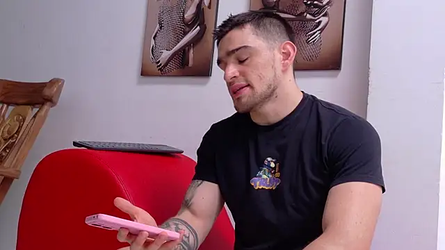 Sexy Alejandro  online show from 04/01/26, 07:33