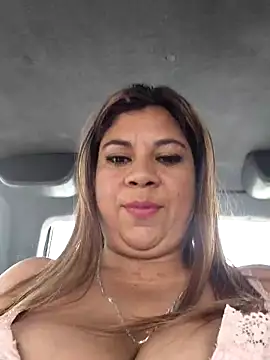 Laura-Hernandez online show from 01/18/26, 04:22