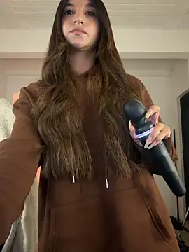 aly golden  online show from 04/21/26, 06:20