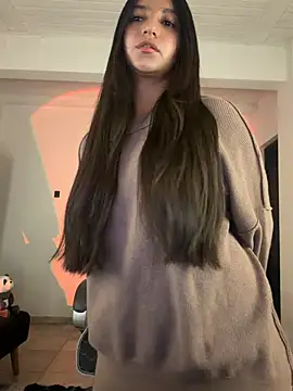 Snapshot of aly_golden_ chatting on 08/01/26, 05:29 aly golden online show from 08/01/26, 05:29