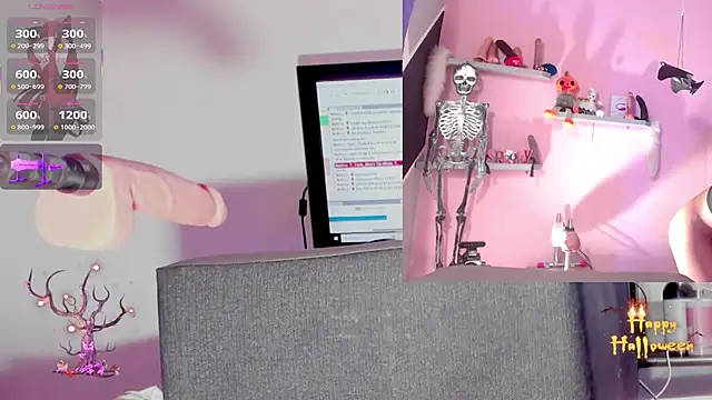 kira touka online show from 10/30/25, 03:35