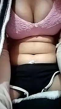 Shanvi Tyagi online show from 01/05/25, 05:41