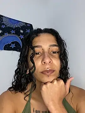 dafyne  online show from 07/06/26, 11:29