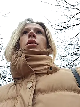 Snapshot of YourJuliena chatting on 12/31/24, 10:37 YourJuliena online show from 12/31/24, 10:37