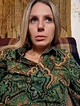 Snapshot of YourJuliena chatting on 12/31/24, 07:51 YourJuliena online show from 12/31/24, 07:51