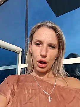 Snapshot of YourJuliena chatting on 02/23/25, 12:27 YourJuliena online show from 02/23/25, 12:27