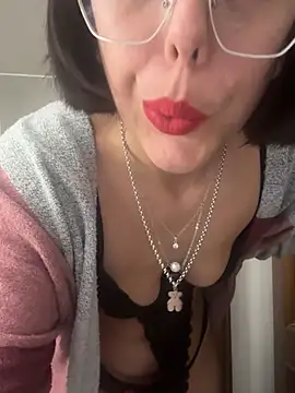 Snapshot of Porcella96 chatting on 03/14/25, 09:21 Porcella96 online show from 03/14/25, 09:21