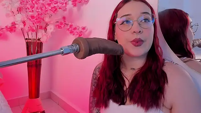 aurora sweet2 online show from 11/29/25, 12:13