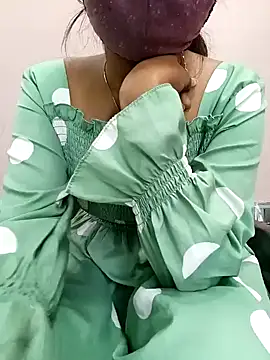 Snapshot of Ananya_34 chatting on 02/12/25, 03:51 Ananya 34 online show from 02/12/25, 03:51