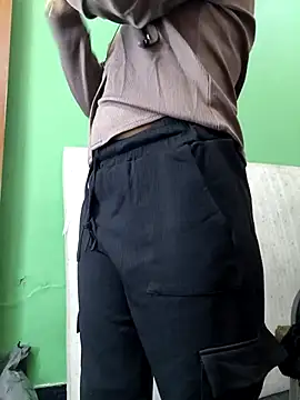 Snapshot of Ananya_34 chatting on 10/10/25, 02:32 Ananya 34 online show from 10/10/25, 02:32