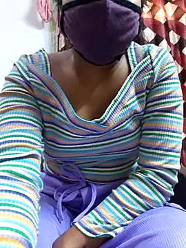 Snapshot of Ananya_34 chatting on 11/21/25, 03:27 Ananya 34 online show from 11/21/25, 03:27