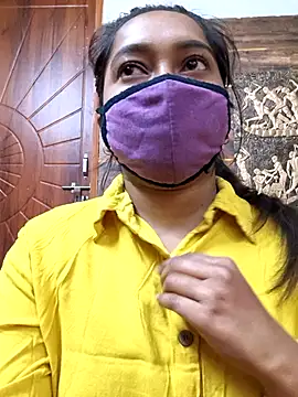 Snapshot of Ananya_34 chatting on 11/24/25, 03:17 Ananya 34 online show from 11/24/25, 03:17