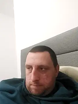 HE-M123 online show from 12/20/25, 07:21