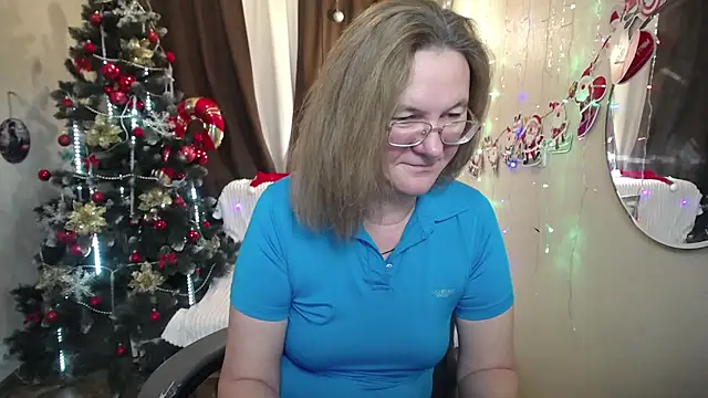 Snapshot of HolyMilfa chatting on 12/04/24, 01:42 HolyMilfa online show from 12/04/24, 01:42