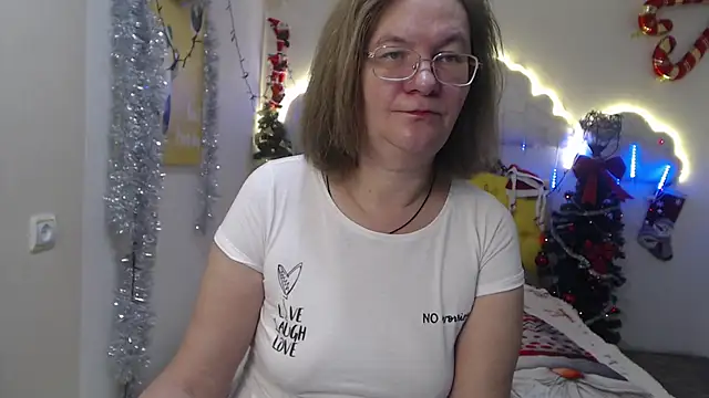 Snapshot of HolyMilfa chatting on 12/29/24, 07:28 HolyMilfa online show from 12/29/24, 07:28