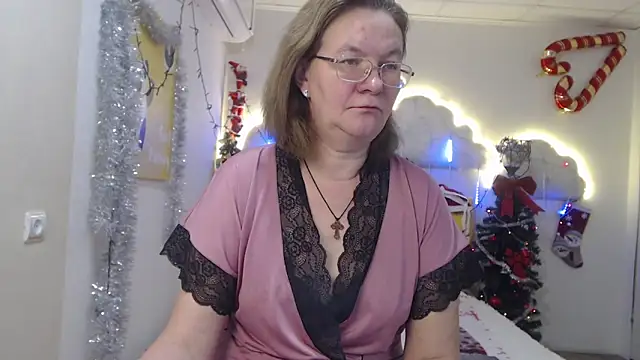 Snapshot of HolyMilfa chatting on 01/05/25, 07:49 HolyMilfa online show from 01/05/25, 07:49