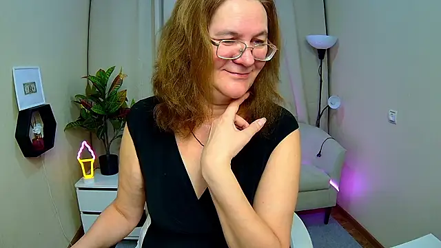 HolyMilfa online show from 02/28/26, 01:34