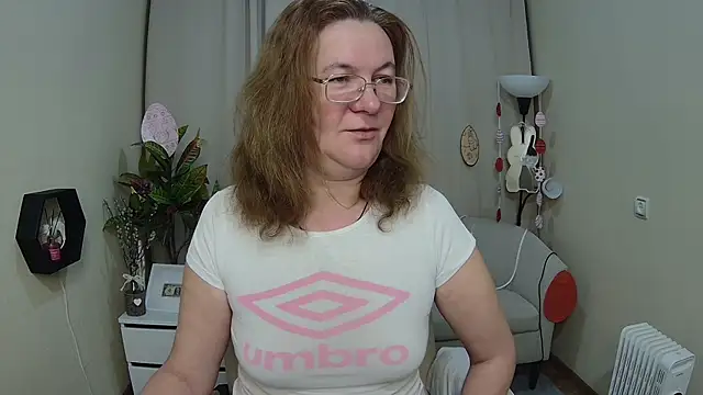 HolyMilfa online show from 04/15/26, 06:42