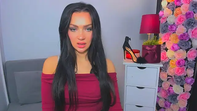 Snapshot of OliviaFantasy chatting on 11/08/25, 10:26 OliviaFantasy online show from 11/08/25, 10:26