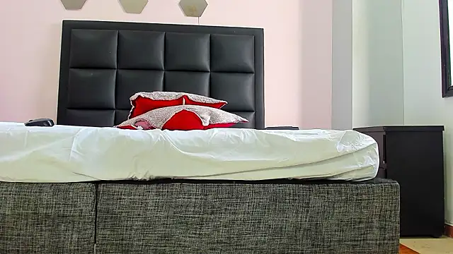 Catalina Jonex online show from 03/10/26, 02:33