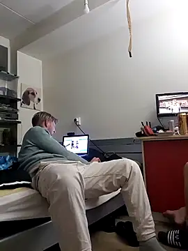 Snapshot of mikeythebestsucker chatting on 10/09/25, 09:57 mikeythebestsucker online show from 10/09/25, 09:57