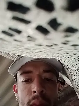 Aaronkiller online show from 06/18/26, 10:36