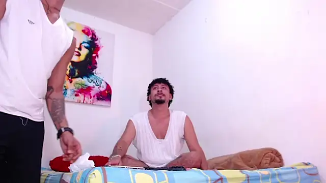 Snapshot of enjoy_vibes chatting on 11/11/25, 02:50 enjoy vibes online show from 11/11/25, 02:50