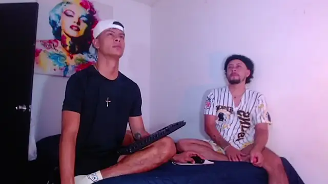 Snapshot of enjoy_vibes chatting on 11/28/25, 09:56 enjoy vibes online show from 11/28/25, 09:56