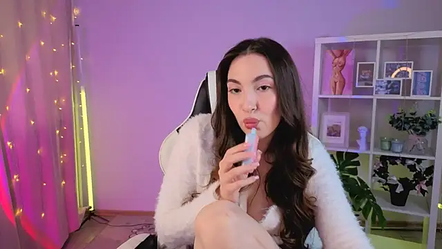 MelissaLovvv online show from 05/19/26, 03:02